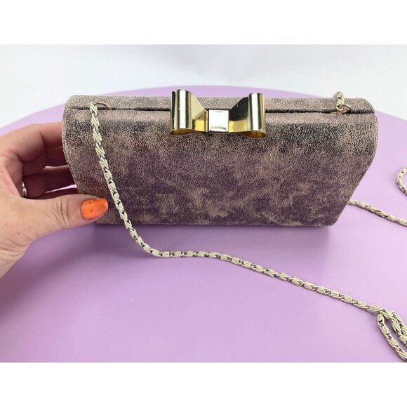 Vintage 80s hard shell clutch, gold tone purse, cross body, formal accessory - Picture 3 of 10